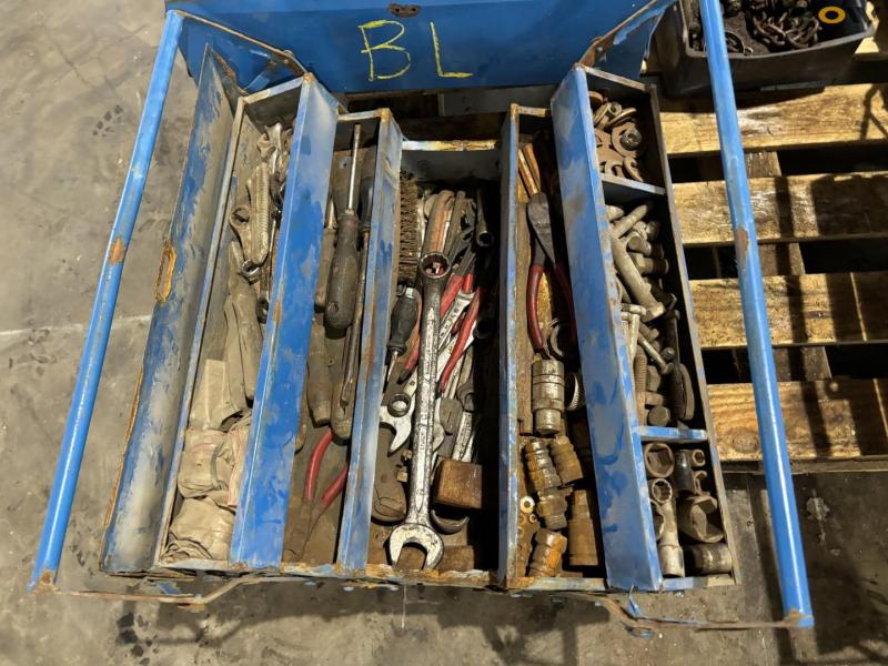 Toolboxes with contents 17