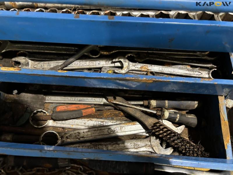 Toolboxes with contents 23