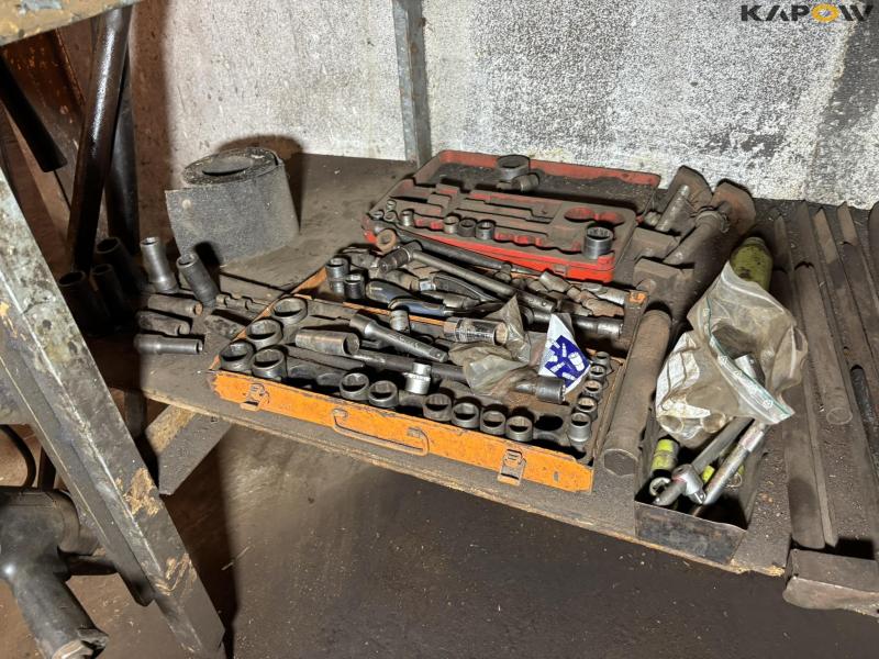 Miscellaneous tools 49