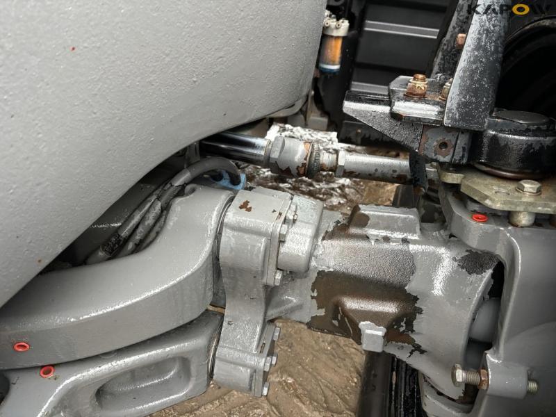 Valtra S394 tractor 11