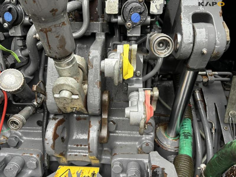 Valtra S394 tractor 50