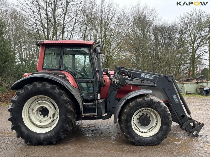 Valtra T150 tractor with front loader 4