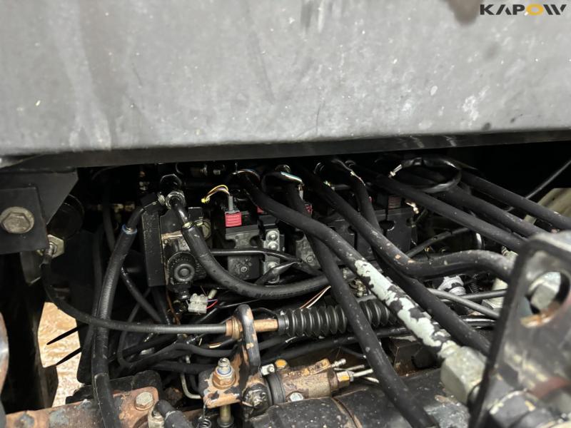 Valtra T150 tractor with front loader 43