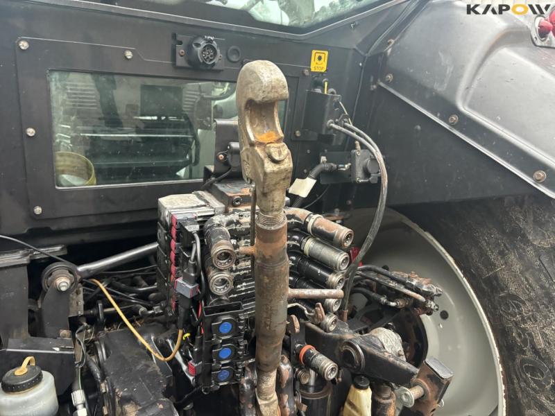 Valtra T191 tractor 38