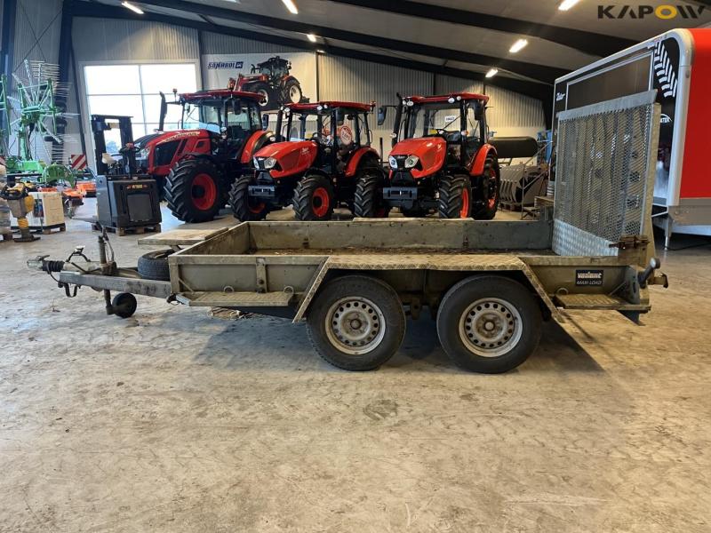 Variant machine trailer 8