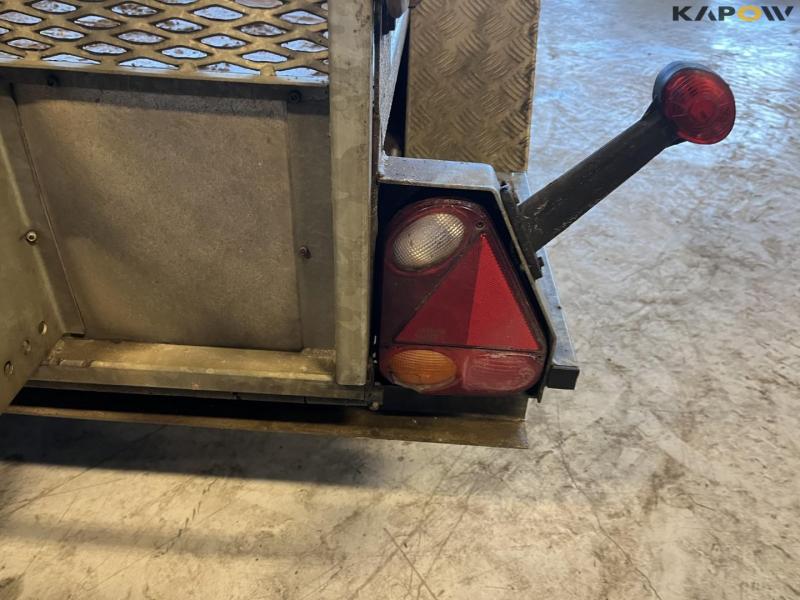 Variant machine trailer 17