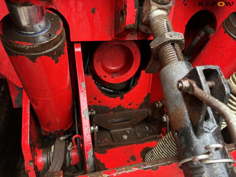 Self-propelled Vervaet Hydro Trike slurry tanker 32