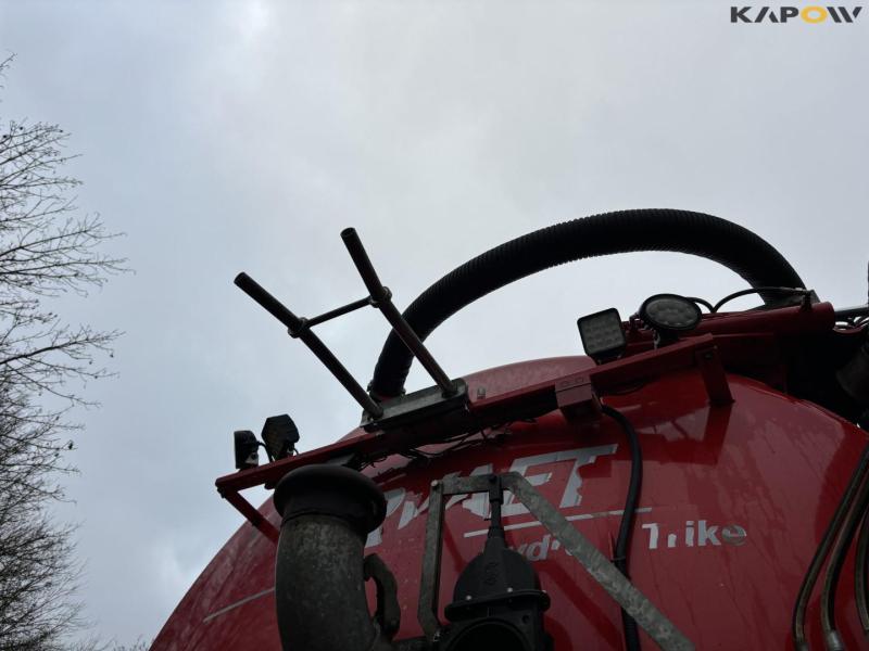 Self-propelled Vervaet Hydro Trike slurry tanker 35