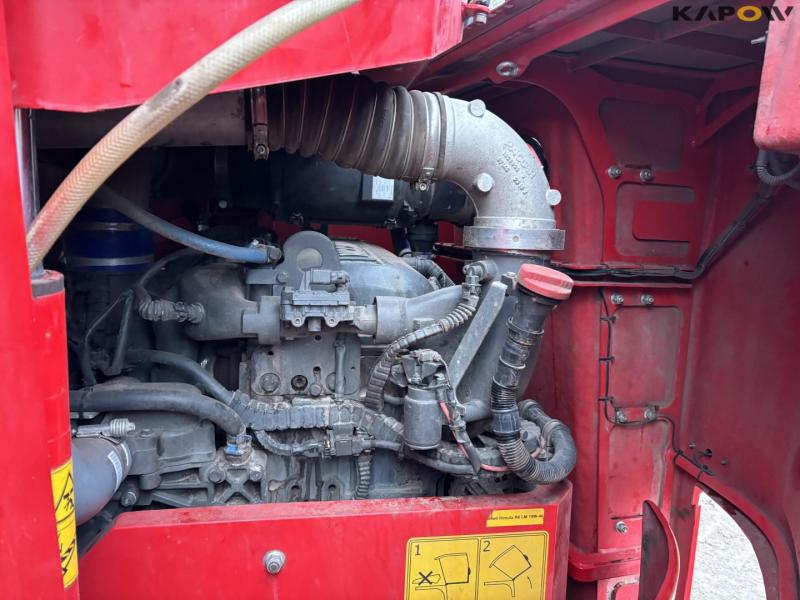 Self-propelled Vervaet Hydro Trike slurry tanker 53