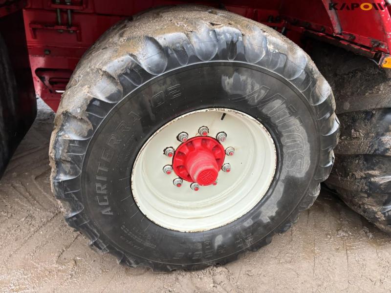 Self-propelled Vervaet Hydro Trike slurry tanker 79