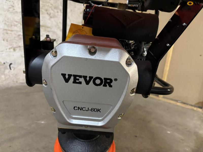 Vevor CNCJ-80K earthworm 11