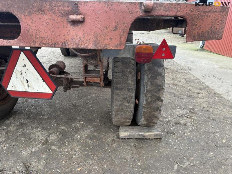 Wagon 13