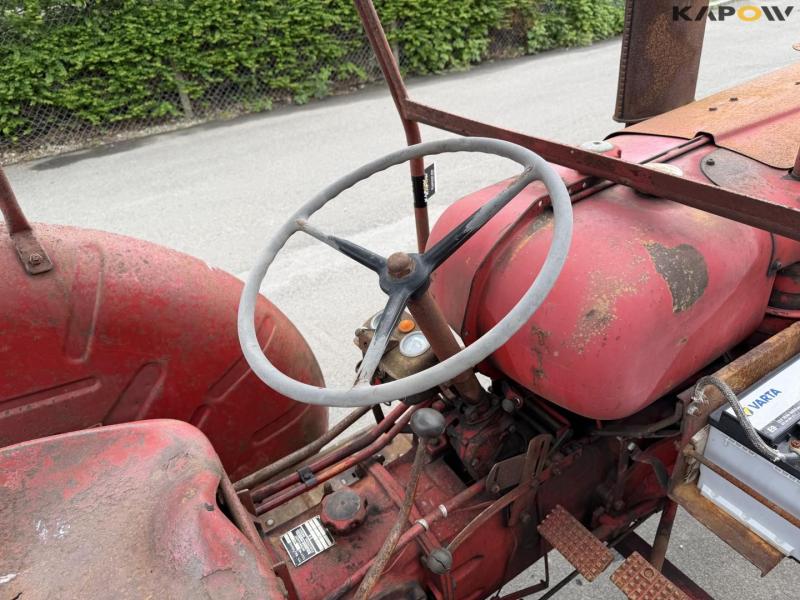 Volvo tractor 22