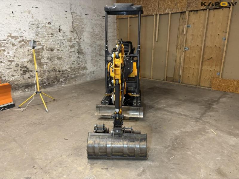 Xiniu XN 12-8 mini excavator 2