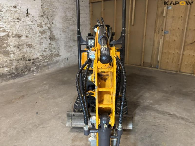 Xiniu XN 12-8 mini excavator 17